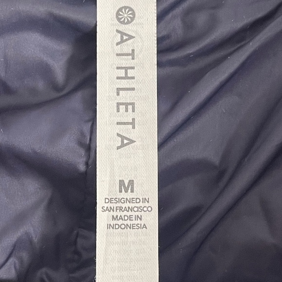 Athleta Black Puffer Jacket - Picture 4 of 8